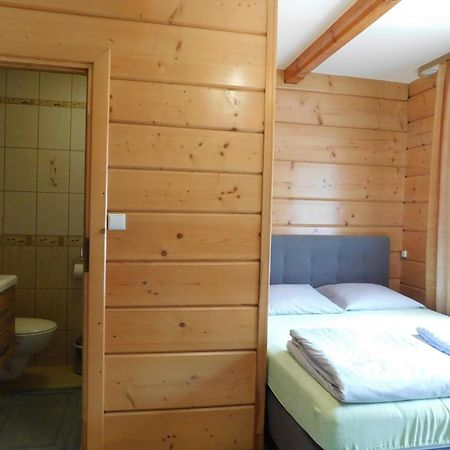 Pokoje Goscinne Monika Zakopane Buitenkant foto