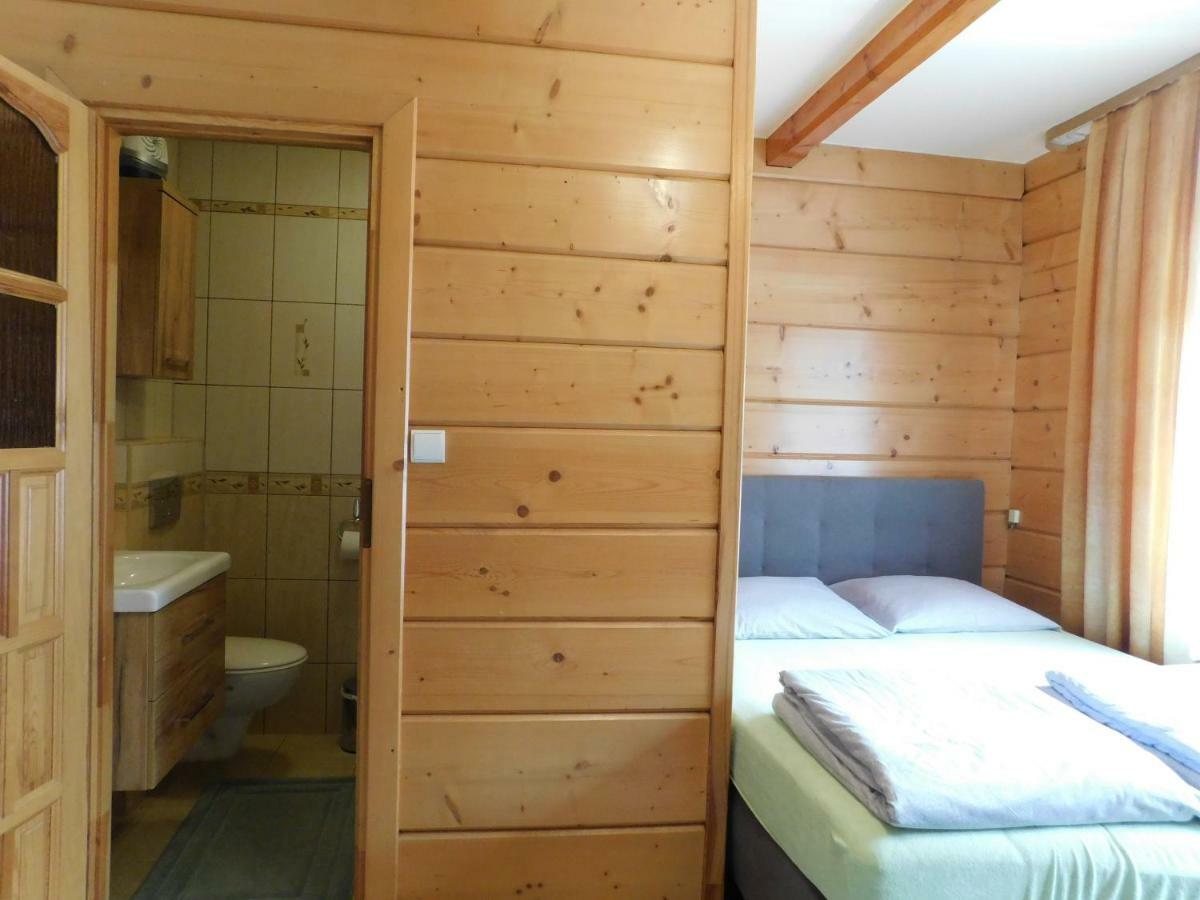 Pokoje Goscinne Monika Zakopane Buitenkant foto